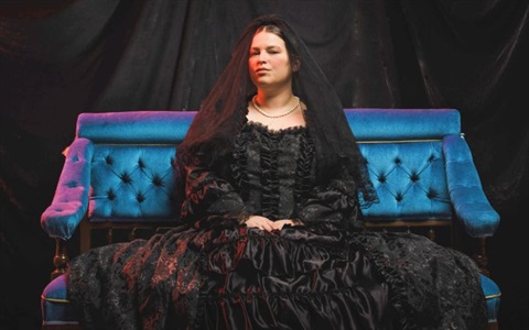 800 x 500 Baroness.jpg