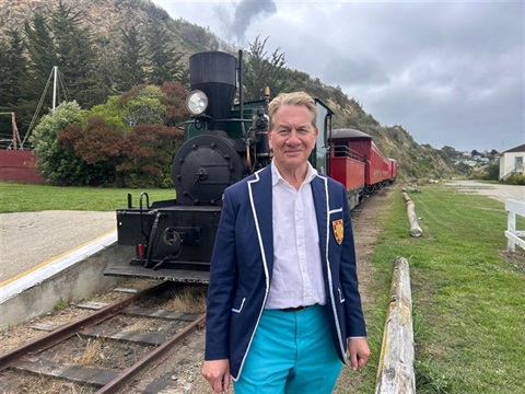 Michael Portillo at the Harbourside Station with B10